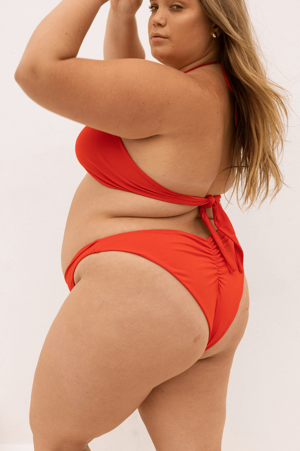 The Sleek Scrunch Bottoms - Fiesta Red